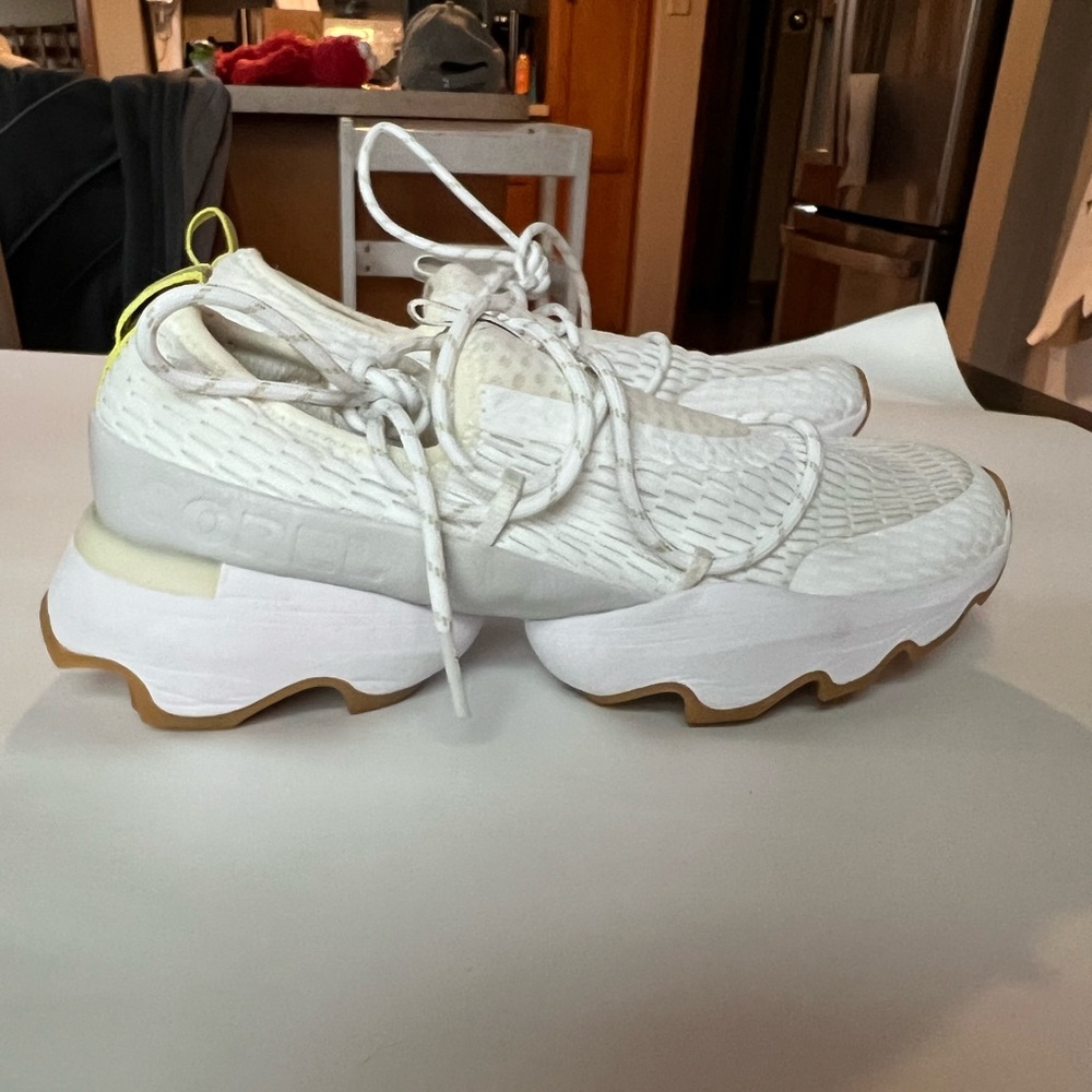 COPY - SOREL Women's Kinetic Impact lace sneakers. 2 pairs, one white and one b… - Picture 1 of 7
